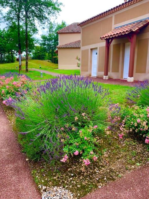 Appartement Dans Joli Village De Vacances 47150 Монфланкин Екстериор снимка
